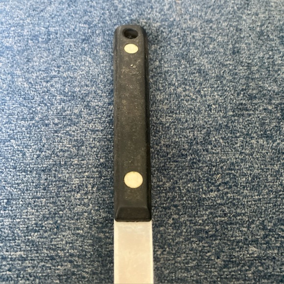 VINTAGE FLINT ARROWHEAD STAINLESS STEEL SPOUTED LADLE BLACK HANDLE 11.5” LONG - Picture 6 of 7